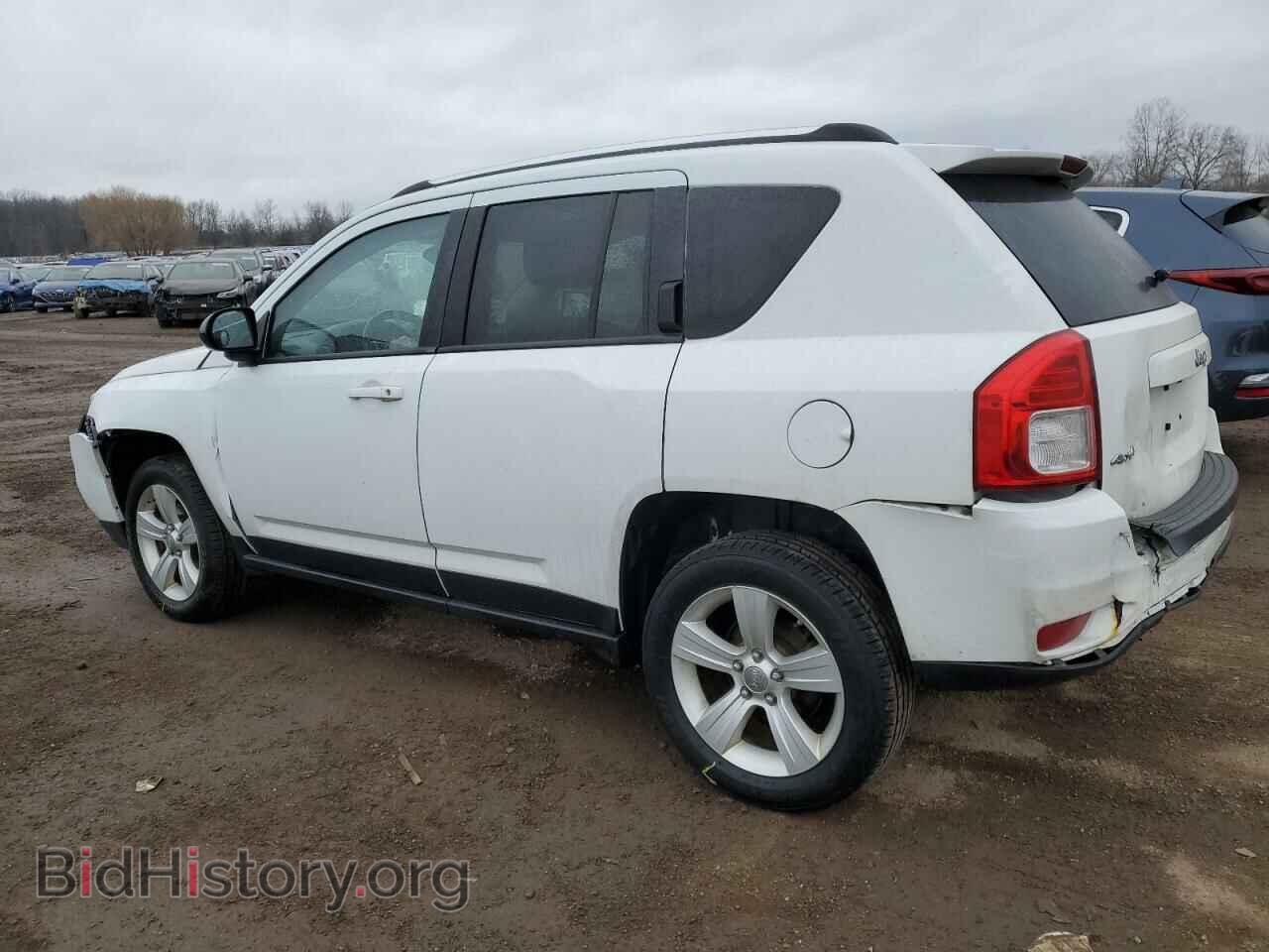 2012 JEEP COMPASS - VIN: 1C4NJDEB9CD603806 - Photo 2