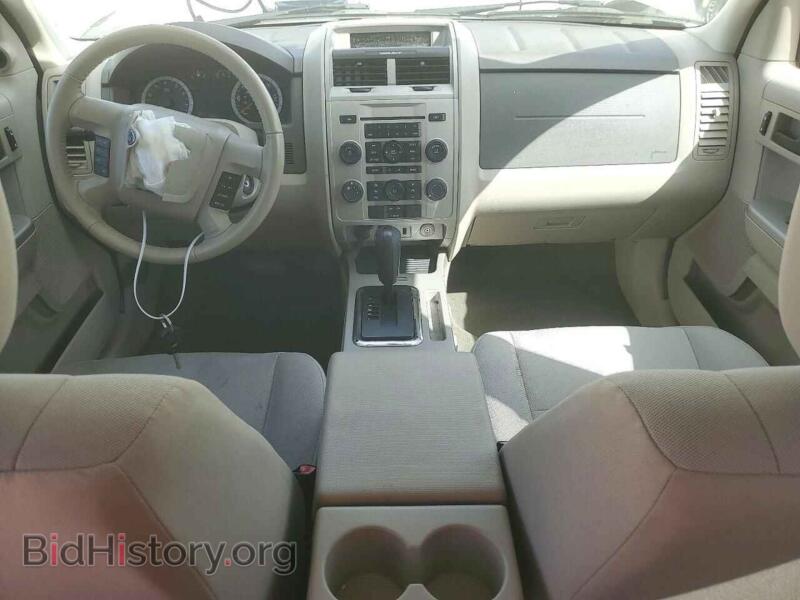 2012 Ford ESCAPE (VIN 1FMCU0DG9CKB15872) — фото 8 из 13