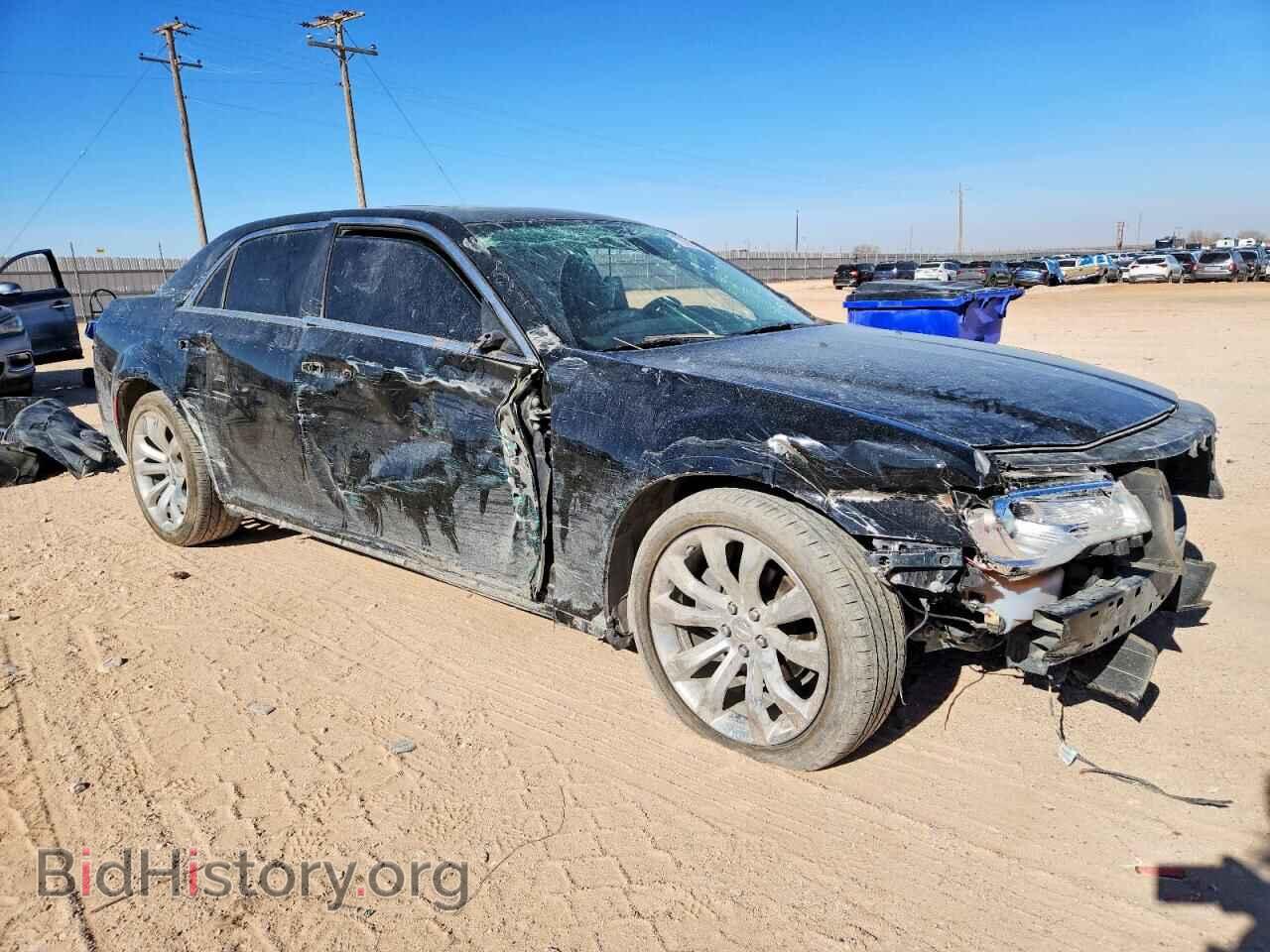 2018 CHRYSLER 300 - VIN: 2C3CCAAG1JH276002 - Фото 4