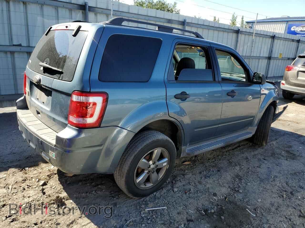 2010 FORD ESCAPE - VIN: 1FMCU0D79AKB34984 - Фото 3