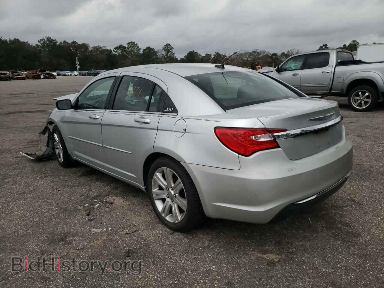 2012 CHRYSLER 200 - VIN: 1C3CCBAB7CN318077 - Фото 2
