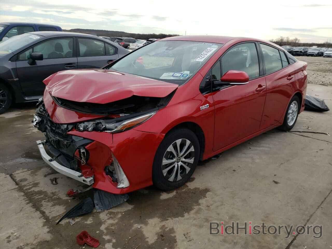 Фотография JTDKARFPXL3157150 - TOYOTA PRIUS 2020