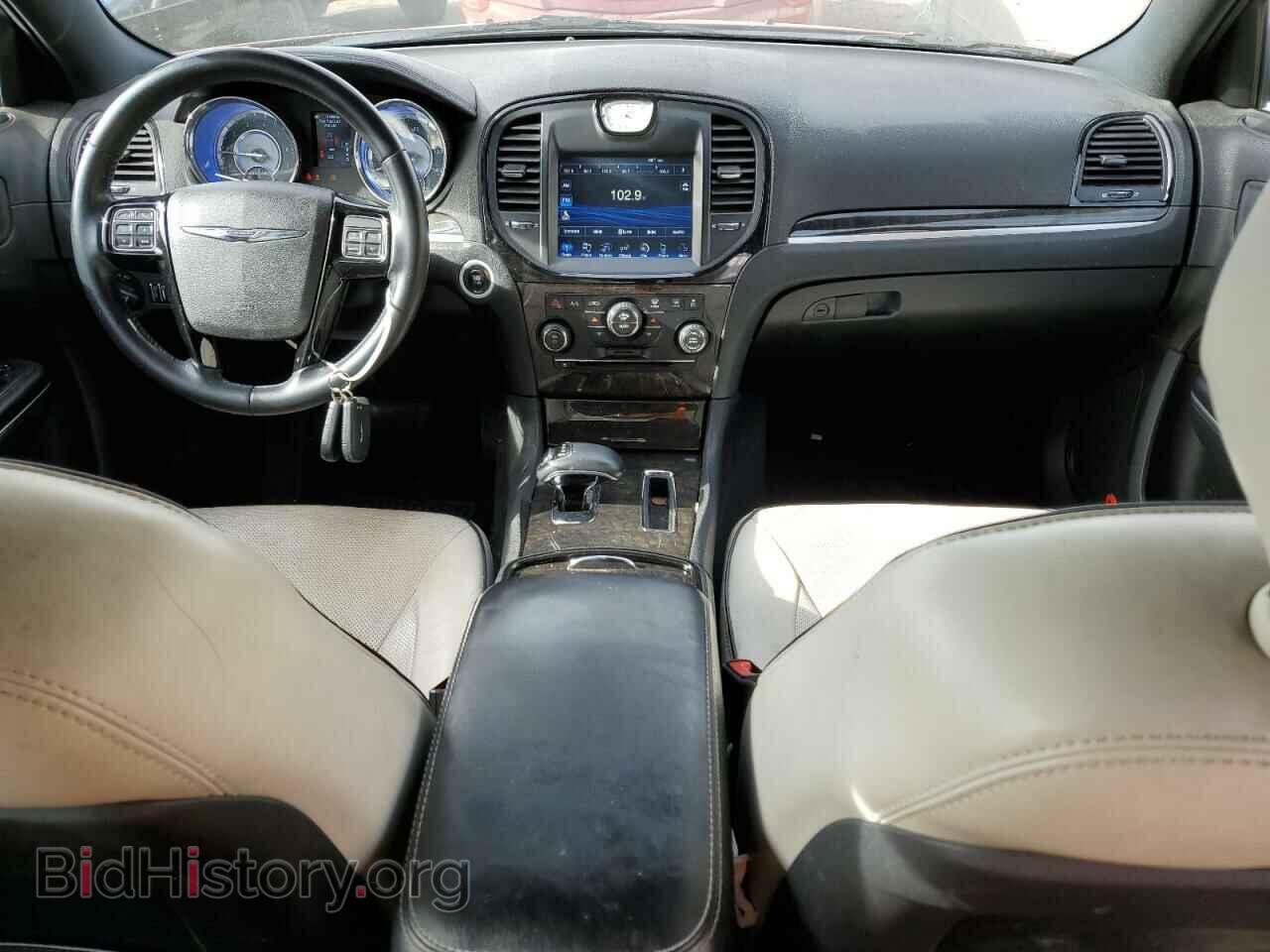 2013 CHRYSLER 300 - VIN: 2C3CCAAG0DH697830 - Фото 8