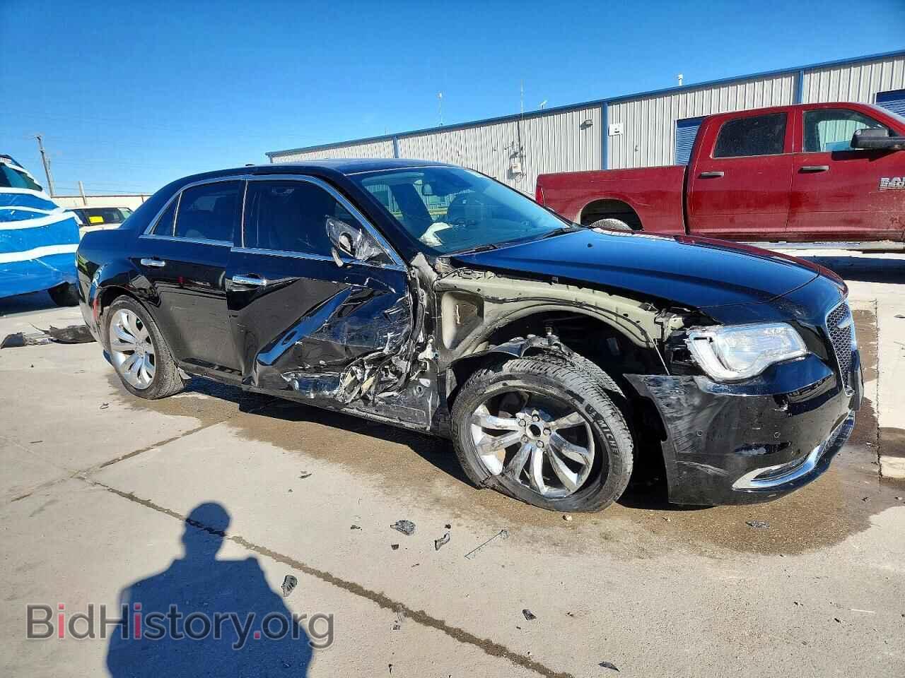 2019 CHRYSLER 300 - VIN: 2C3CCAEGXKH500895 - Фото 4