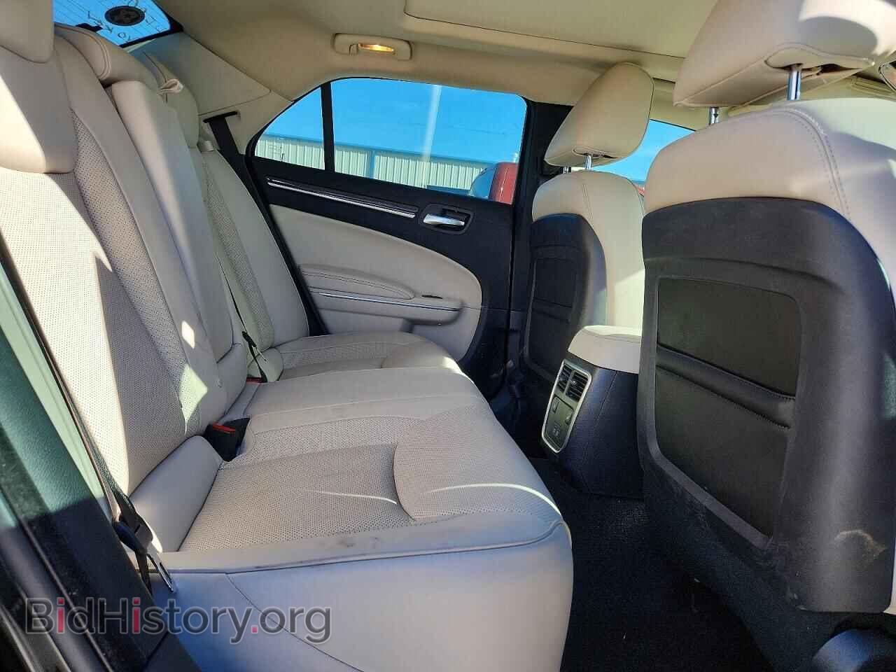 2019 CHRYSLER 300 - VIN: 2C3CCAEGXKH500895 - Фото 10