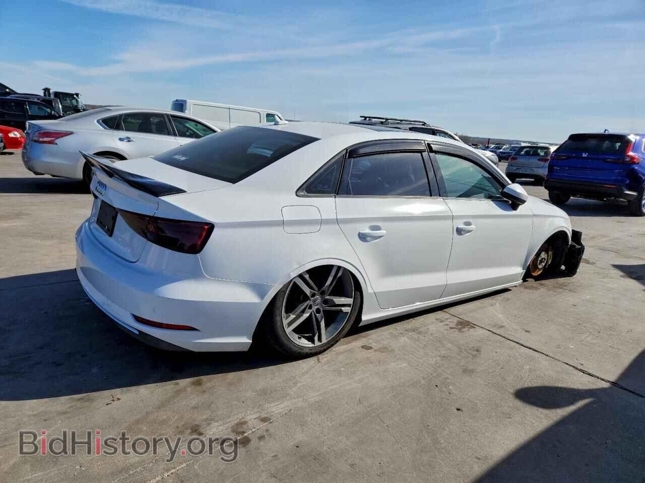2018 AUDI A3 - VIN: WAUAUGFF0J1031237 - Фото 3