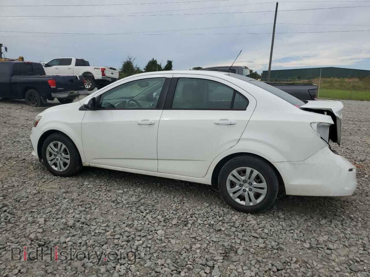 2017 CHEVROLET SONIC - VIN: 1G1JB5SH4H4138135 - Фото 2