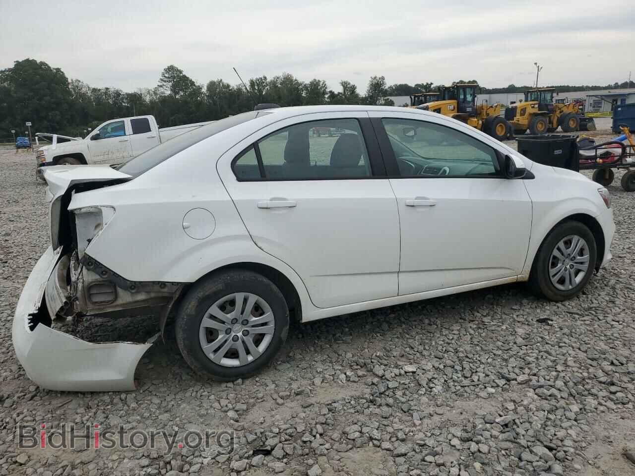 2017 CHEVROLET SONIC - VIN: 1G1JB5SH4H4138135 - Фото 3