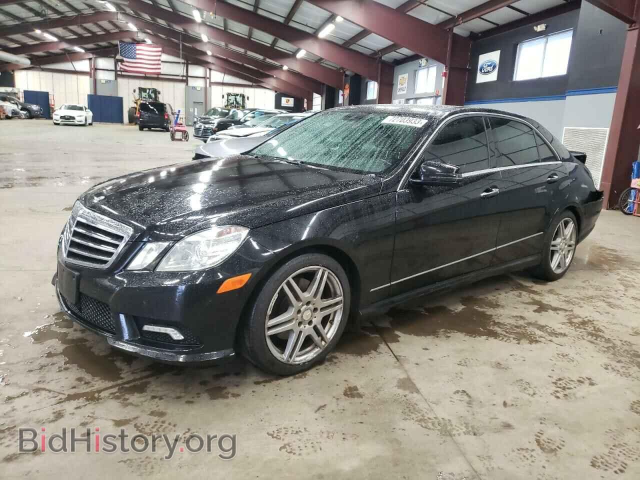 Photo WDDHF8HB2AA253117 - MERCEDES-BENZ E-CLASS 2010