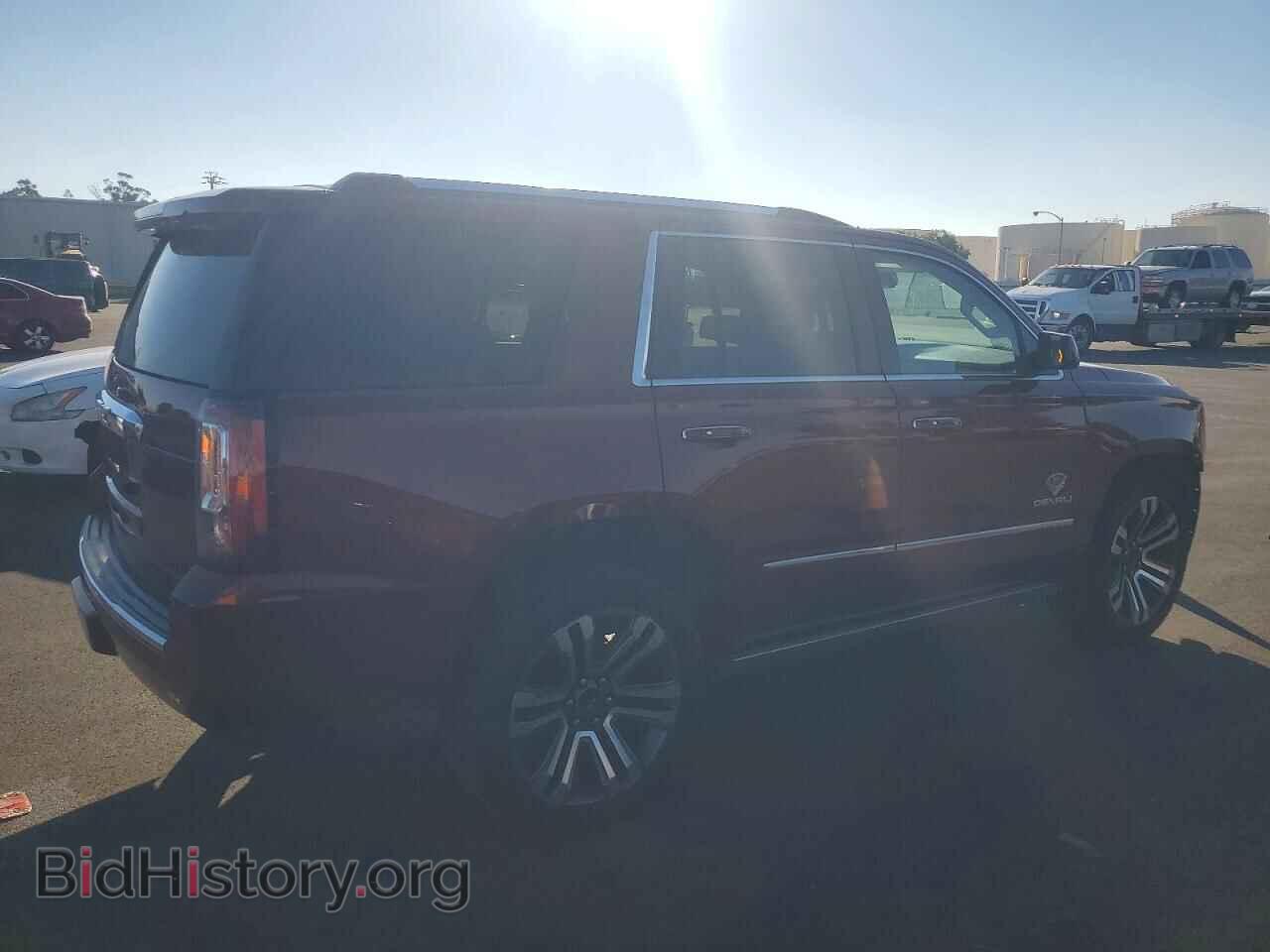 2019 GMC YUKON - VIN: 1GKS2CKJ8KR104071 - Фото 3