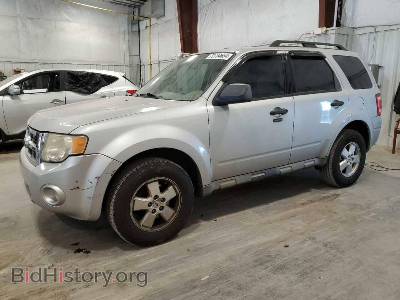 Photo 1FMCU03729KB10359 - FORD ESCAPE 2009