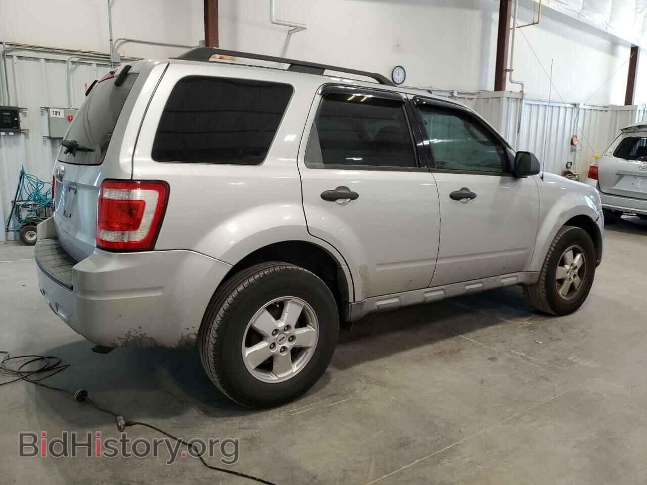 2009 FORD ESCAPE - VIN: 1FMCU03729KB10359 - Фото 3