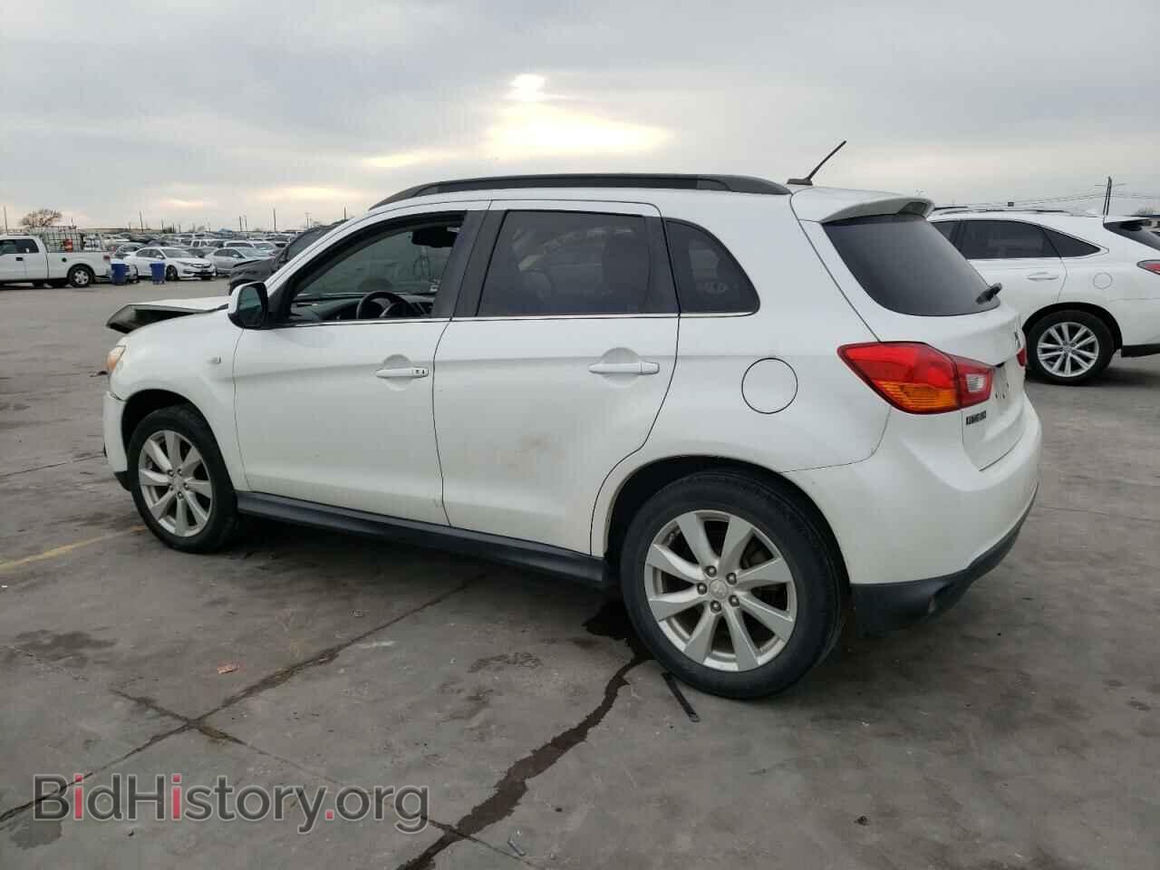2014 MITSUBISHI OUTLANDER - VIN: 4A4AP4AU2EE007690 - Фото 2