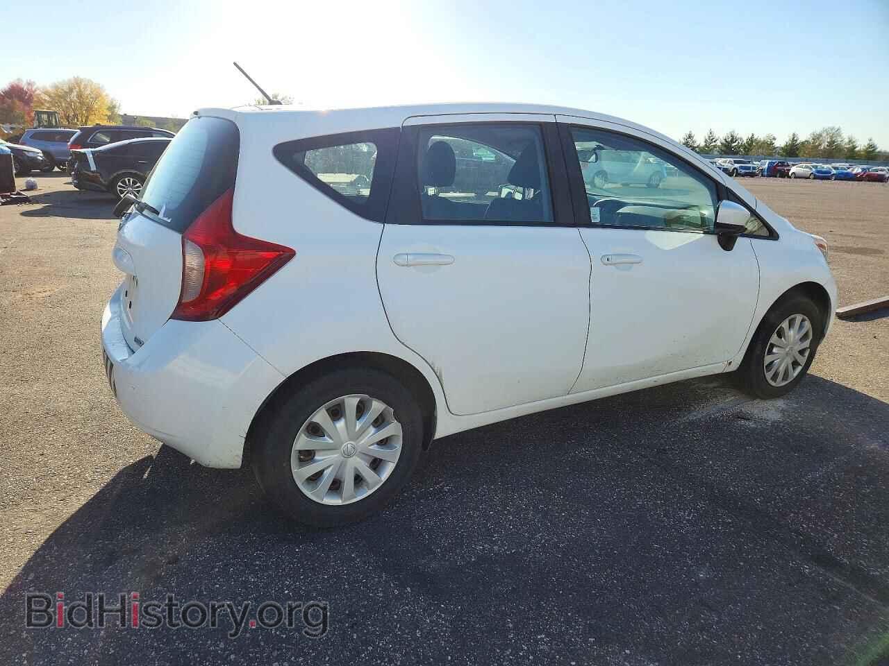 2016 Nissan VERSA (VIN 3N1CE2CP6GL402303) — фото 3 из 12