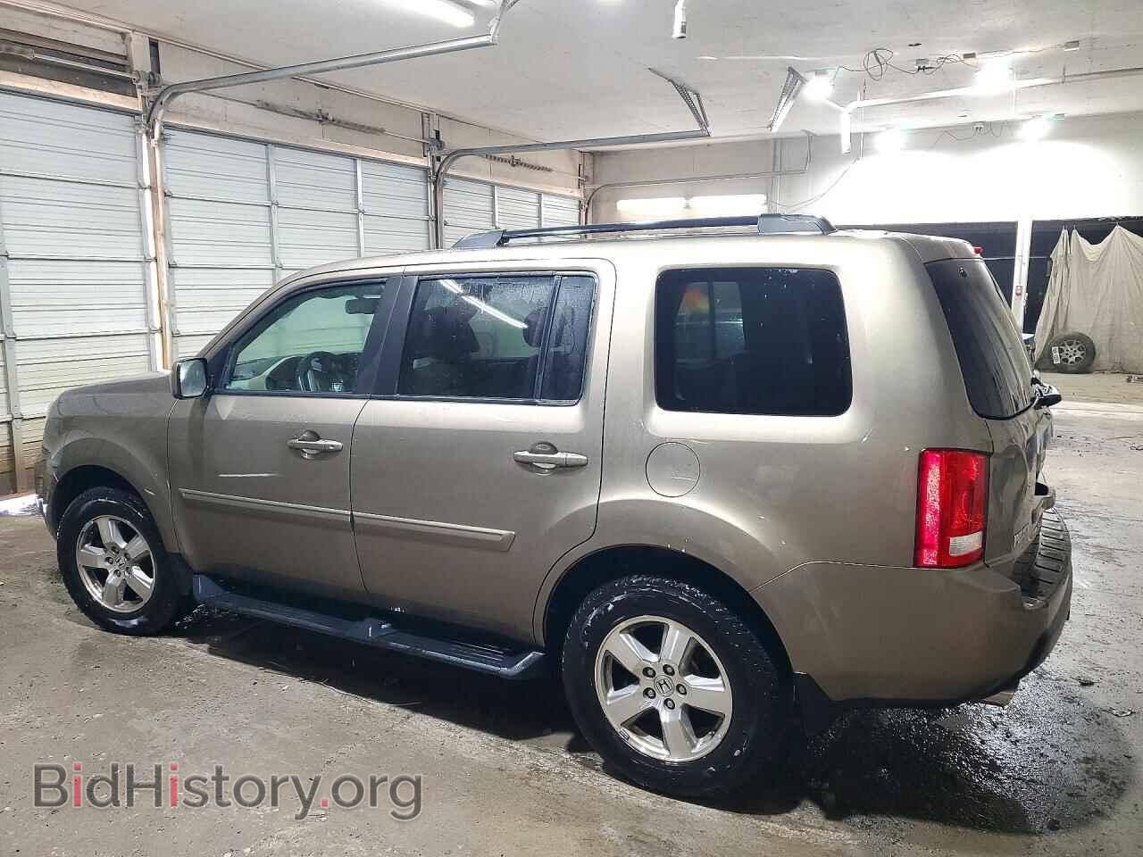 2011 Honda PILOT (VIN 5FNYF3H57BB029812) — photo 2 of 13