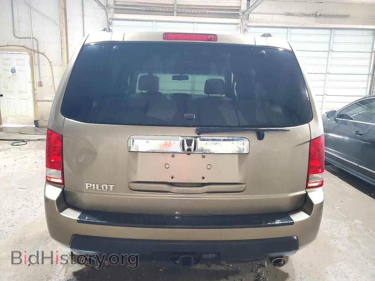 2011 Honda PILOT (VIN 5FNYF3H57BB029812) — photo 6 of 13