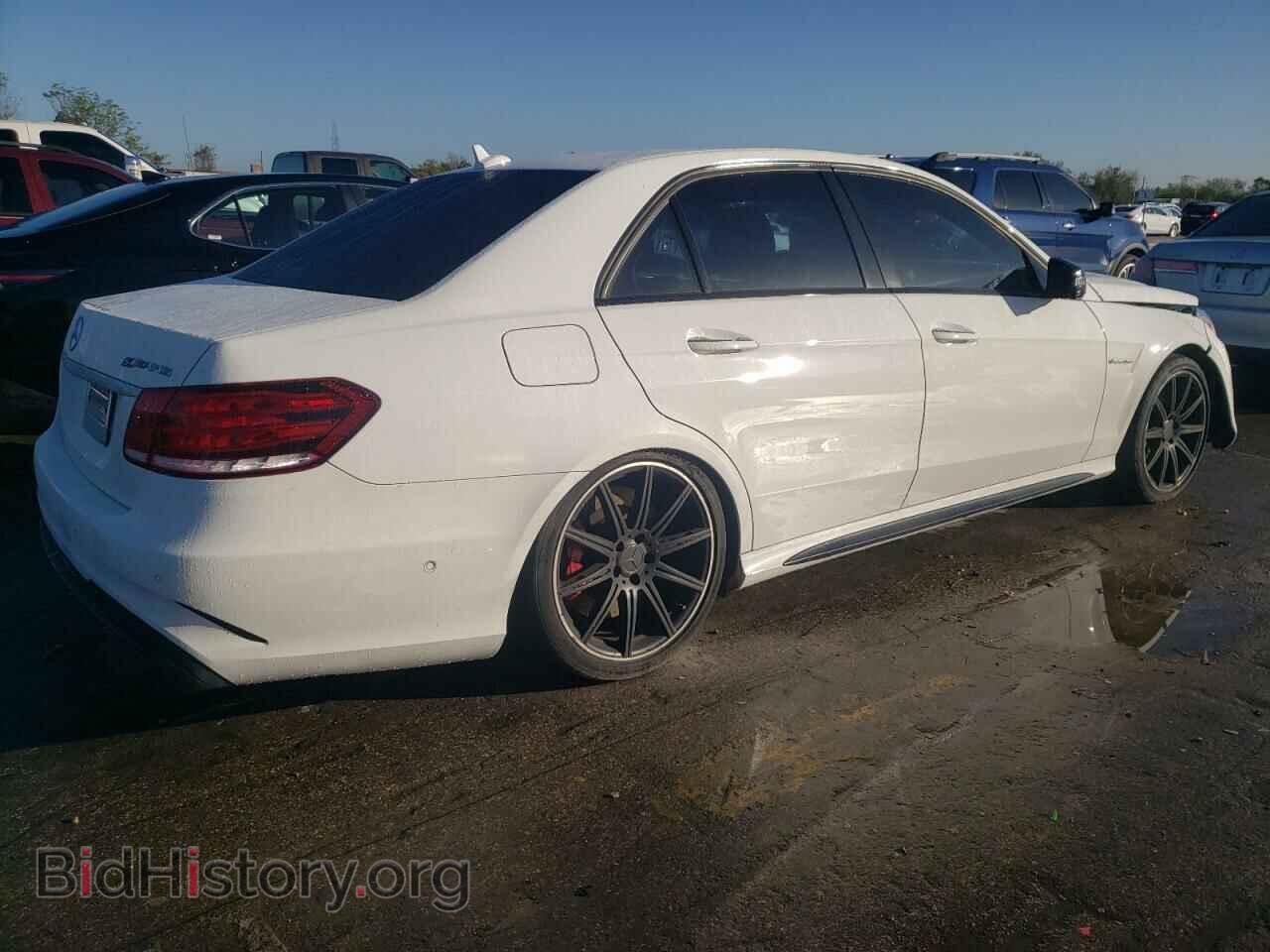 2015 MERCEDES-BENZ E-CLASS - VIN: WDDHF7GB1FB143317 - Фото 3