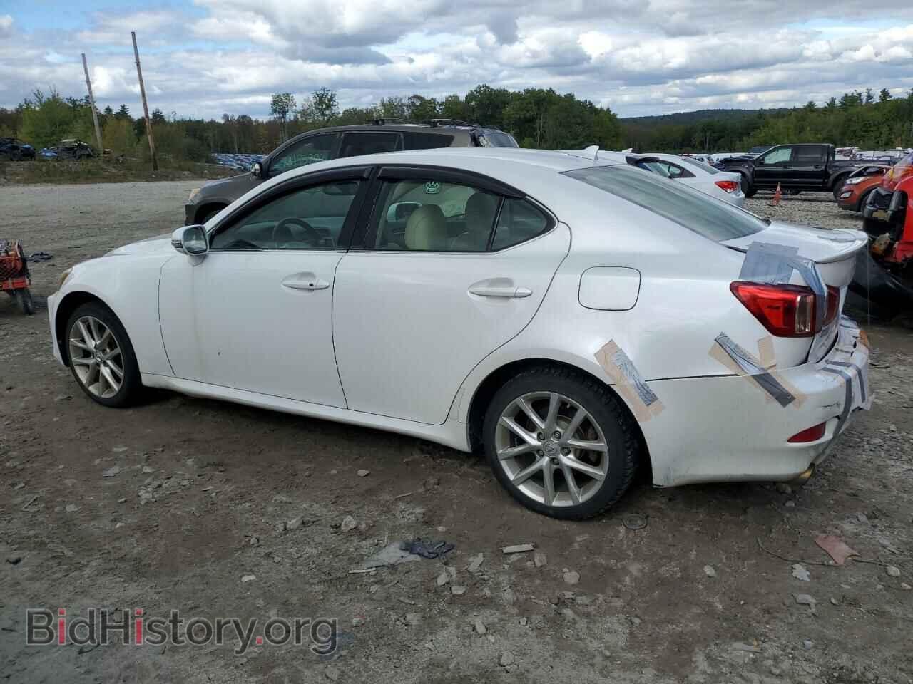 2011 LEXUS IS - VIN: JTHCF5C25B5050161 - Photo 2