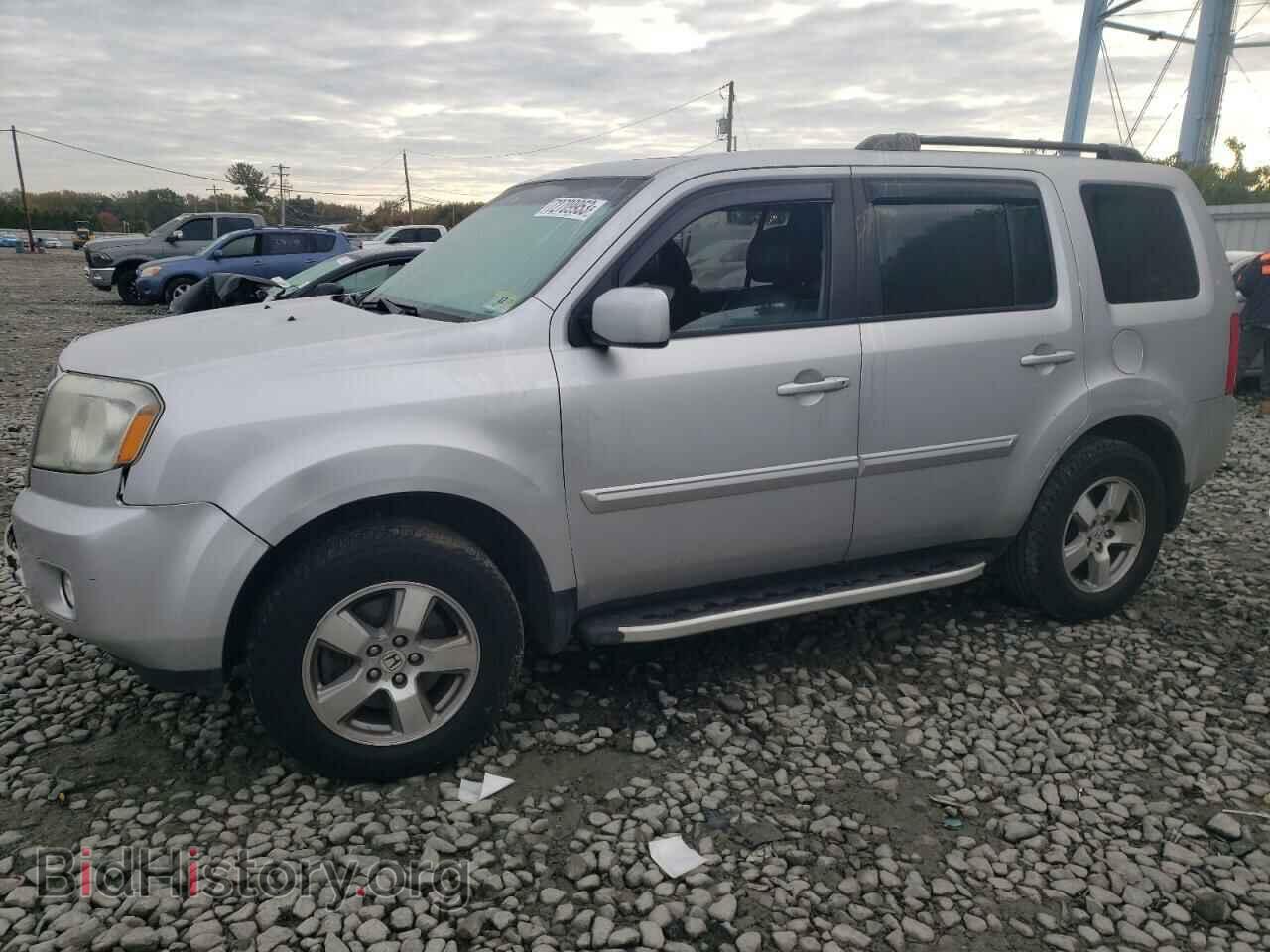 Photo 5FNYF4H51BB020996 - HONDA PILOT 2011
