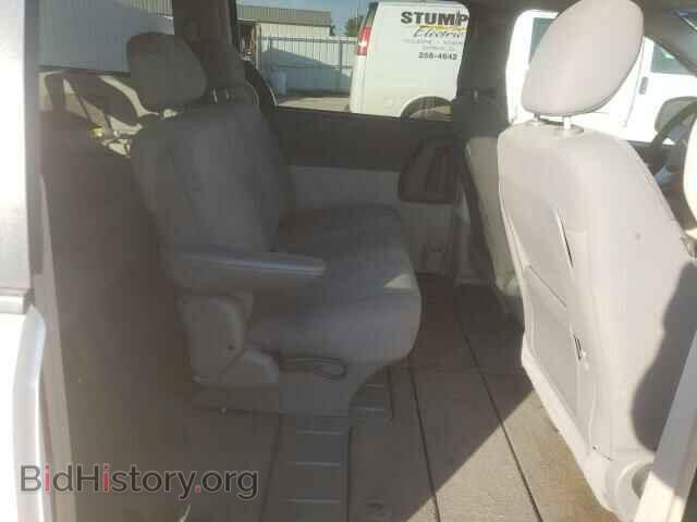 2008 CHRYSLER MINIVAN - VIN: 2A8HR44H48R708830 - Фото 6