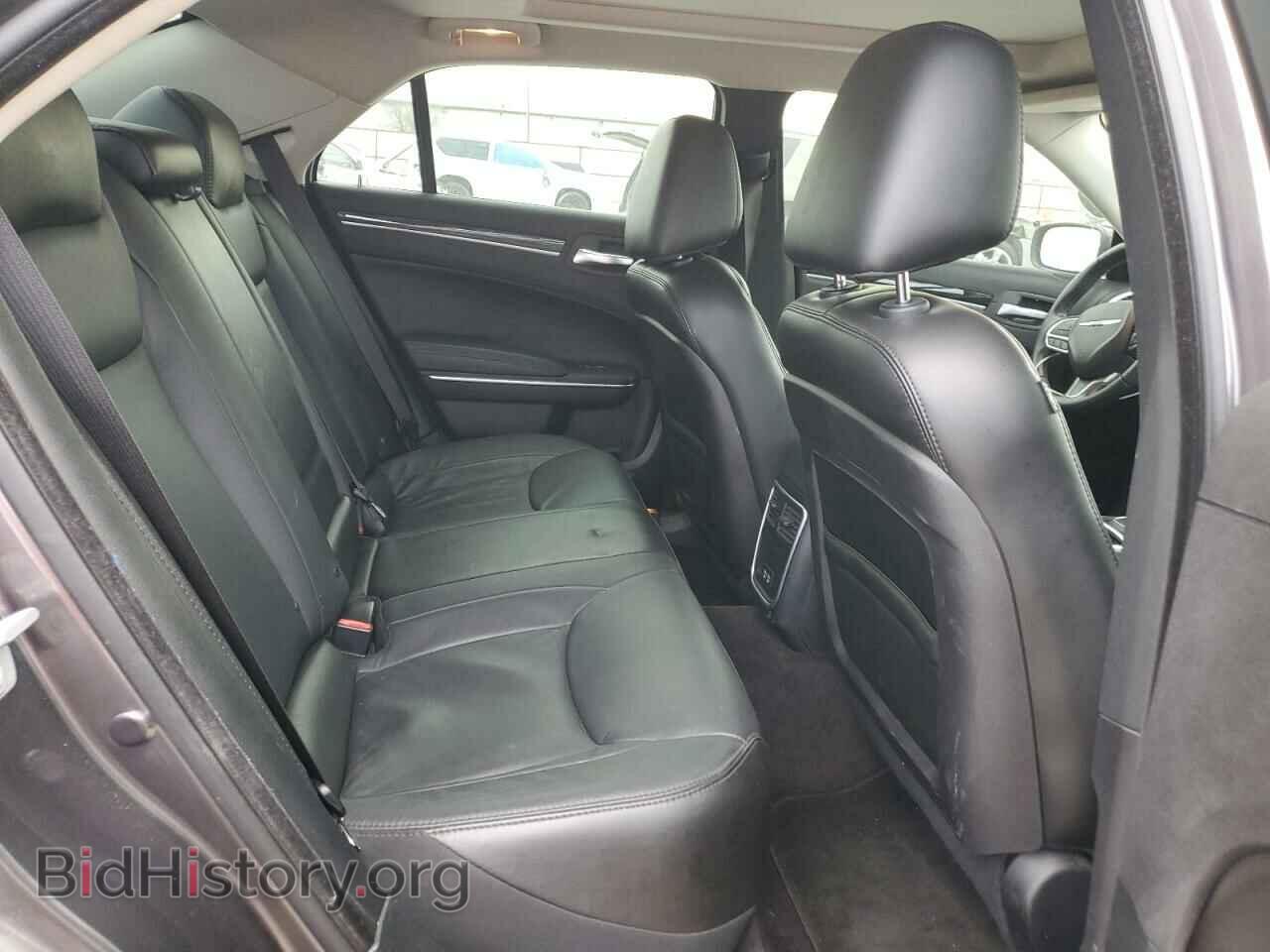2017 CHRYSLER 300 - VIN: 2C3CCAAG8HH647151 - Фото 10