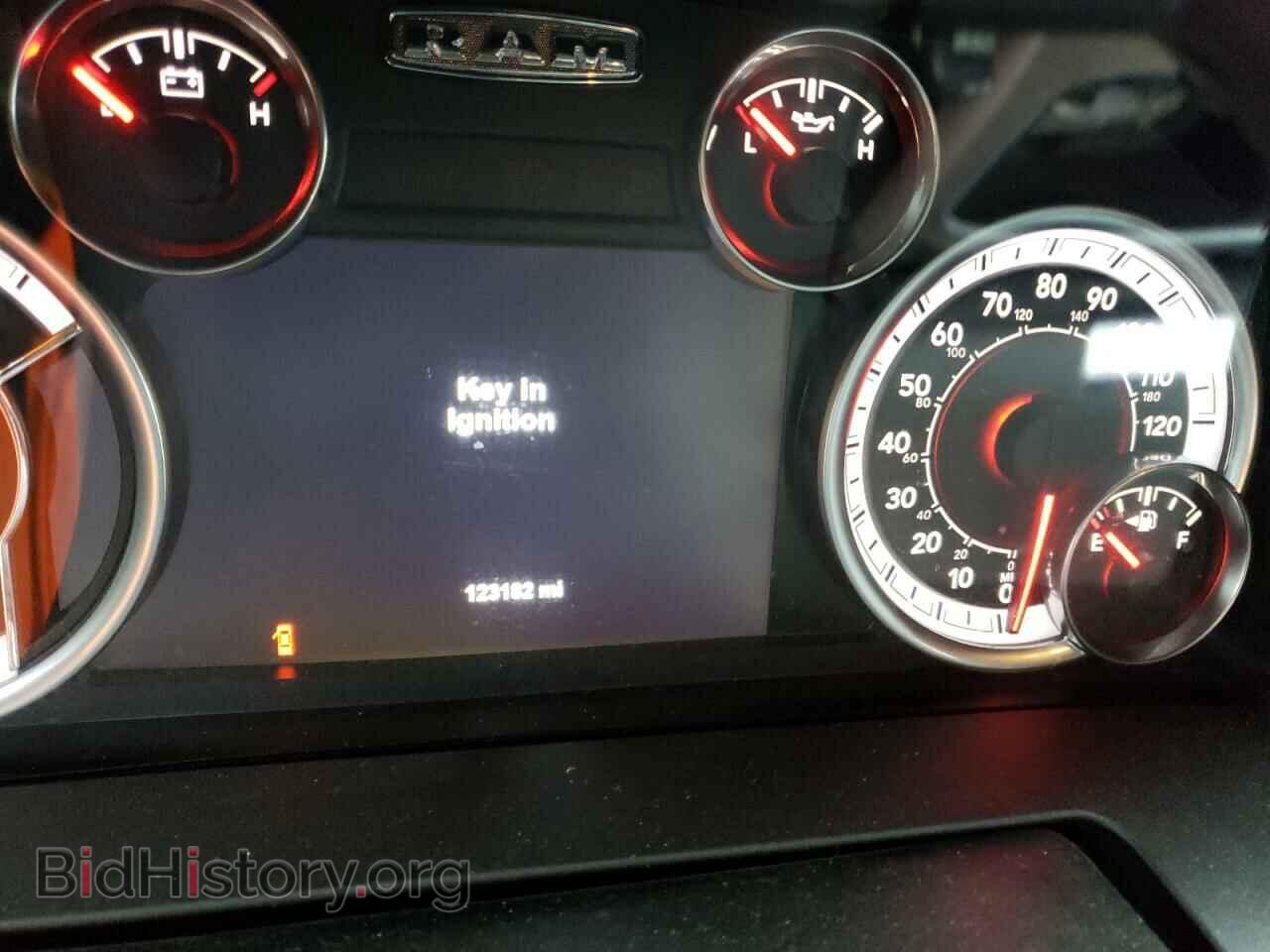 2018 RAM 1500 - VIN: 1C6RR7LG6JS337476 - Фото 9
