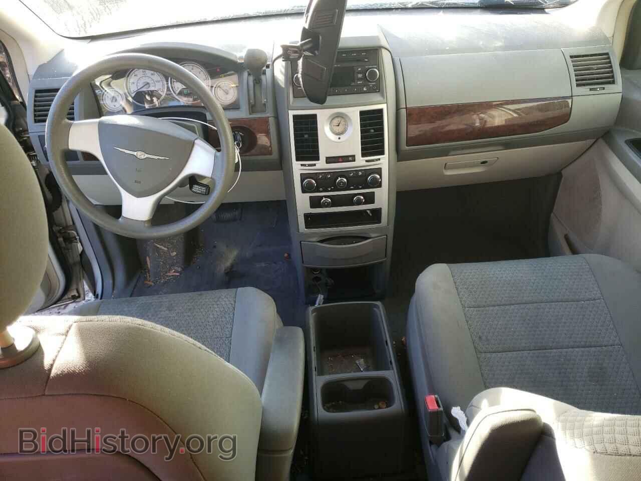 2010 CHRYSLER MINIVAN - VIN: 2A4RR4DE9AR189629 - Фото 8