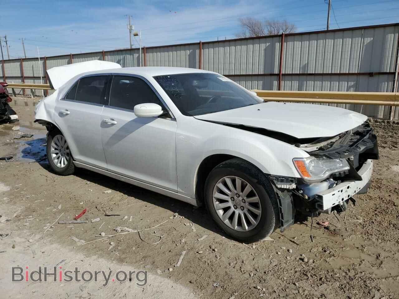 2013 CHRYSLER 300 - VIN: 2C3CCAAG1DH732343 - Фото 4
