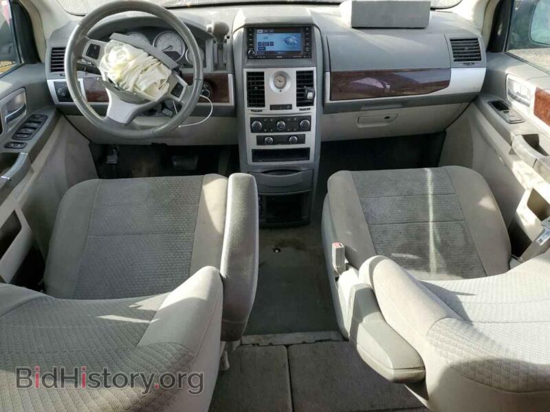2010 Chrysler MINIVAN (VIN 2A4RR5DX3AR436828) — фото 8 из 14