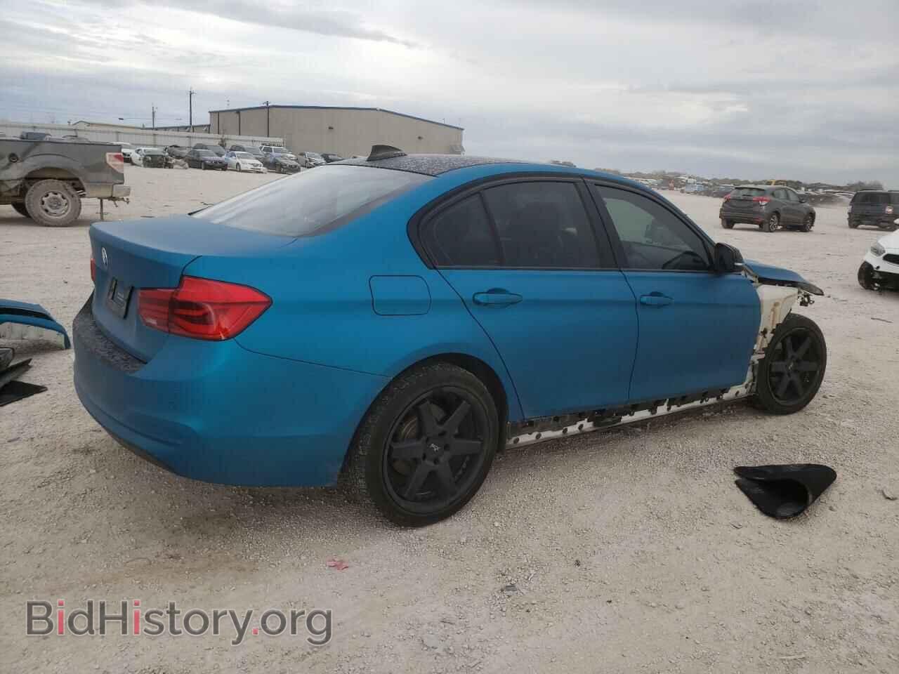 2016 BMW 3 SERIES - VIN: WBA8E1G57GNU12146 - Фото 3
