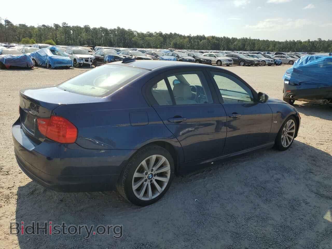 2011 BMW 3 SERIES - VIN: WBAPH7C50BE723812 - Фото 3