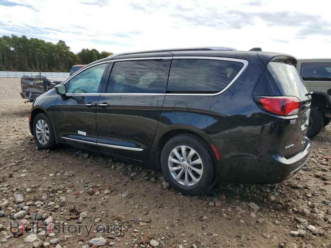 2019 CHRYSLER PACIFICA - VIN: 2C4RC1BG4KR703477 - Photo 2