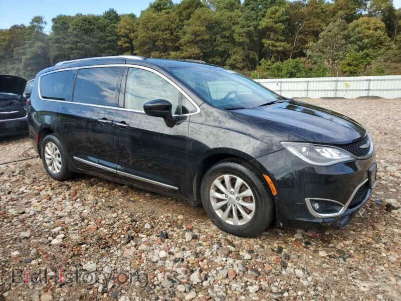 2019 Chrysler PACIFICA (VIN 2C4RC1BG4KR703477) — photo 4 of 13