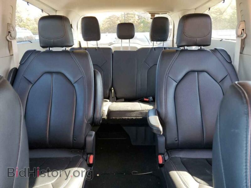 2019 Chrysler PACIFICA (VIN 2C4RC1BG4KR703477) — photo 10 of 13