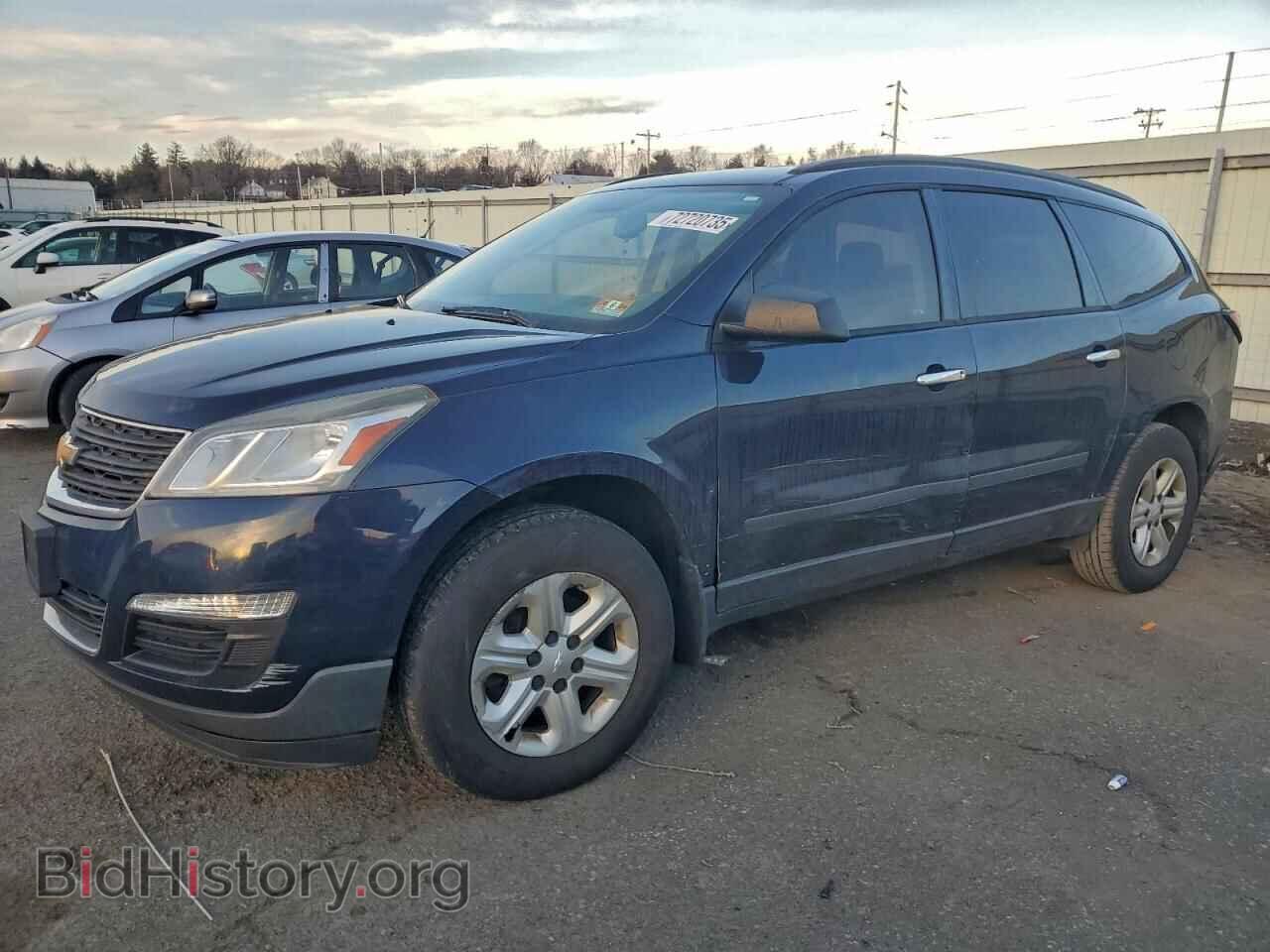 Фотография 1GNKRFKD7HJ142022 - CHEVROLET TRAVERSE 2017