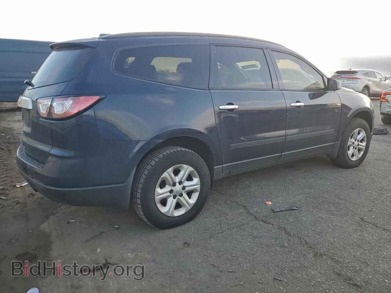 2017 CHEVROLET TRAVERSE - VIN: 1GNKRFKD7HJ142022 - Фото 3