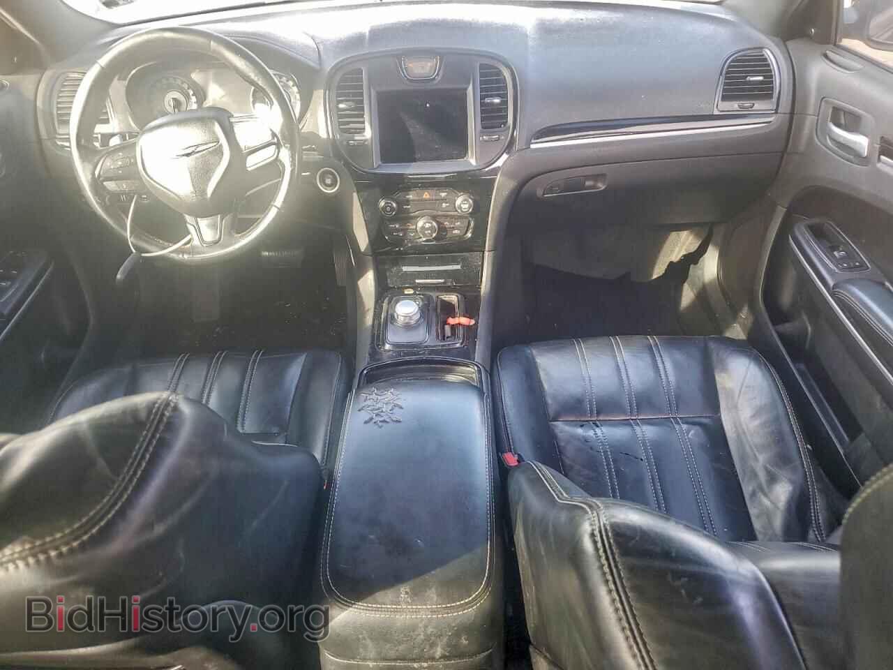 2019 CHRYSLER 300 - VIN: 2C3CCABG3KH625936 - Фото 8