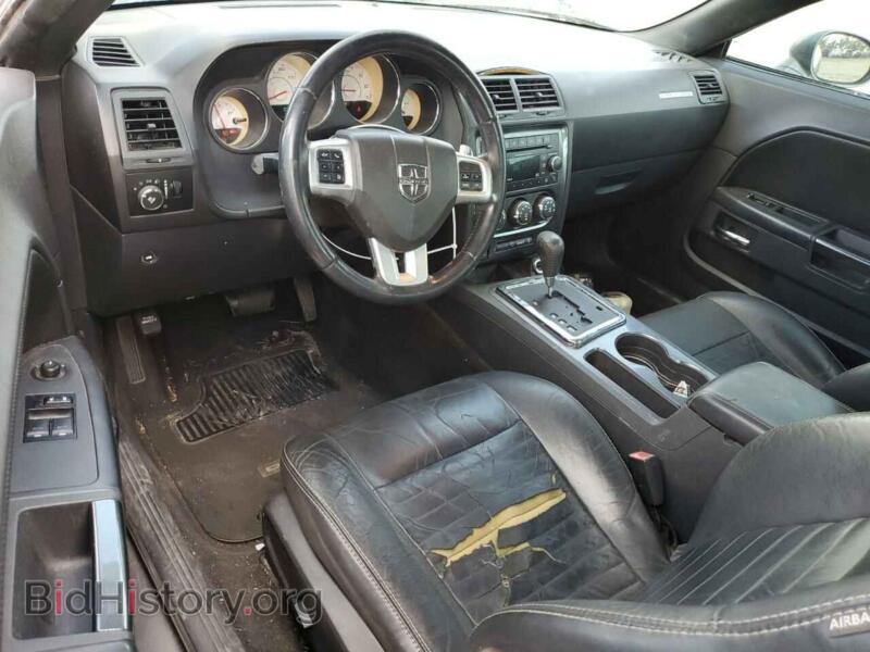 2012 Dodge CHALLENGER (VIN 2C3CDYAG6CH131515) — photo 8 of 12