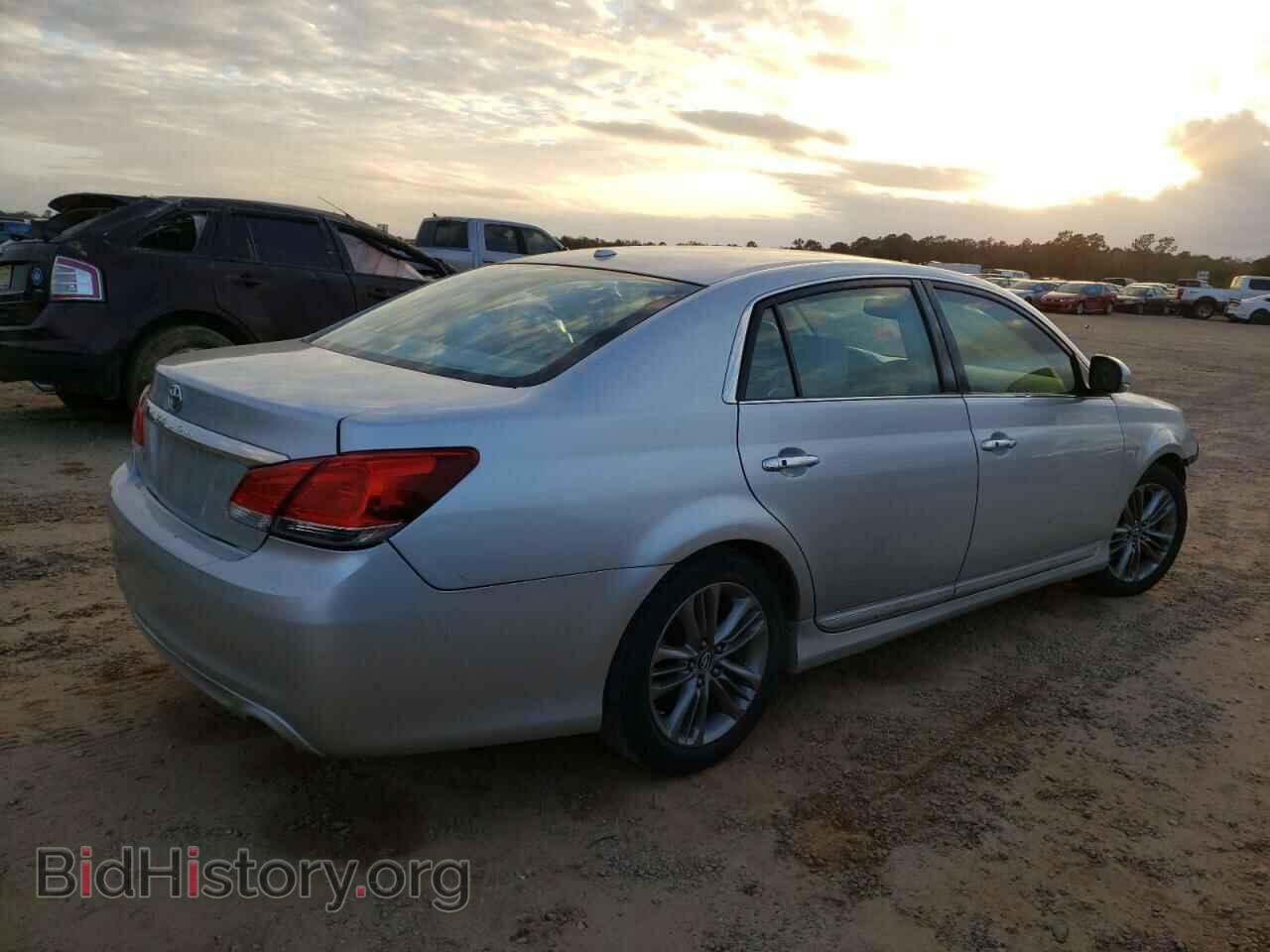 2011 TOYOTA AVALON - VIN: 4T1BK3DB8BU416014 - Фото 3