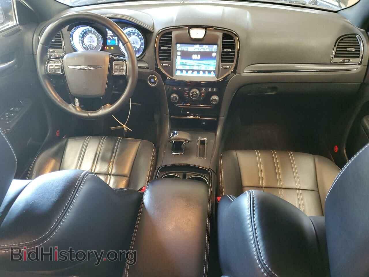 2014 CHRYSLER 300 - VIN: 2C3CCAGG3EH357368 - Фото 8