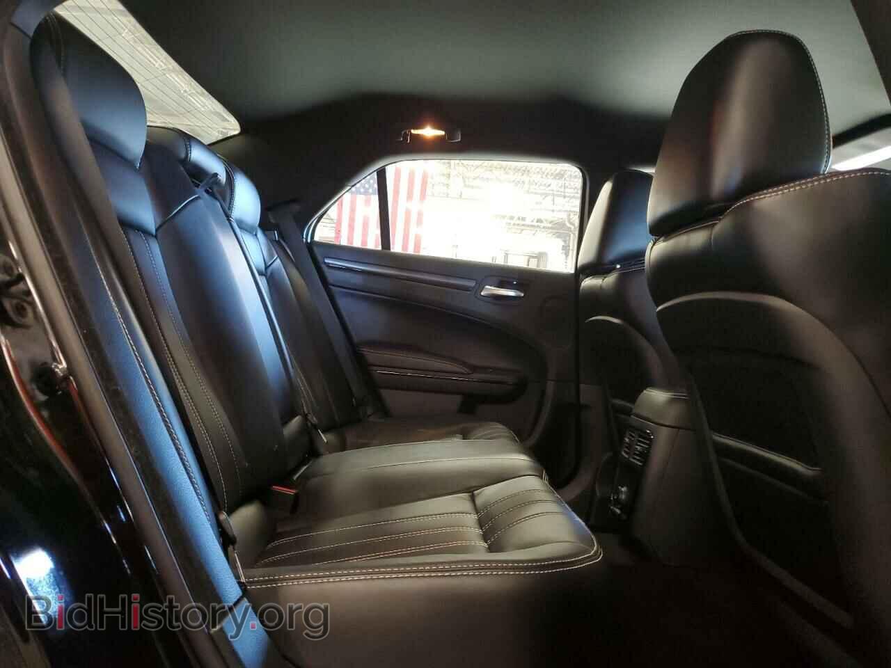 2014 CHRYSLER 300 - VIN: 2C3CCAGG3EH357368 - Фото 10