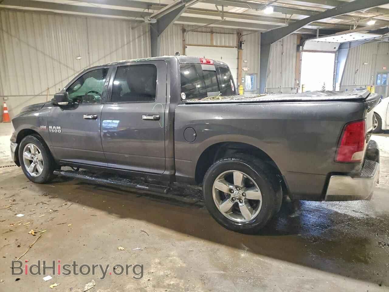 2018 RAM 1500 - VIN: 1C6RR6LT0JS105852 - Photo 2