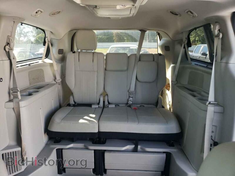 2016 Chrysler MINIVAN (VIN 2C4RC1CG5GR190200) — фото 10 из 13
