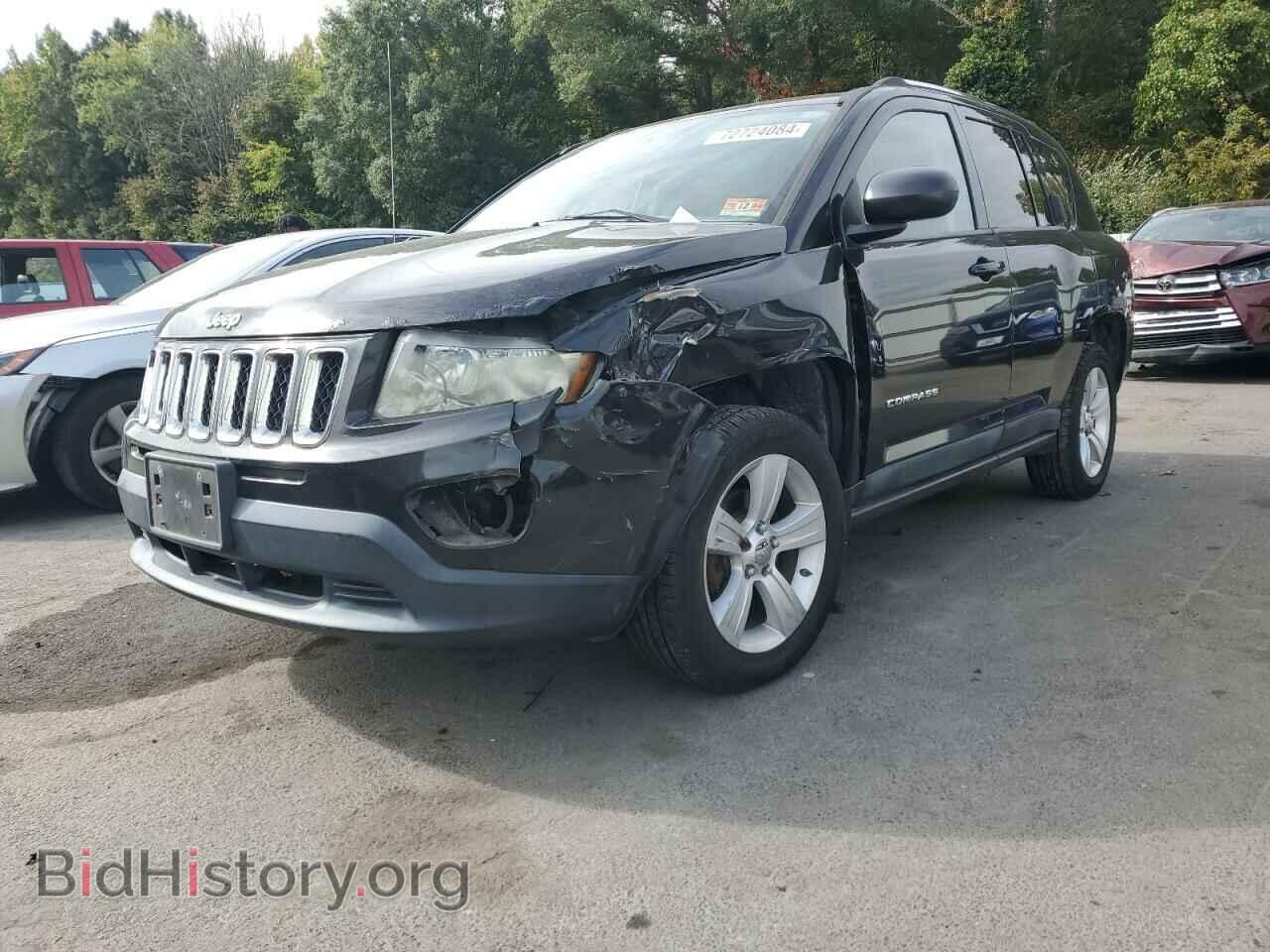 Photo 1J4NF1FB9BD188865 - JEEP COMPASS 2011
