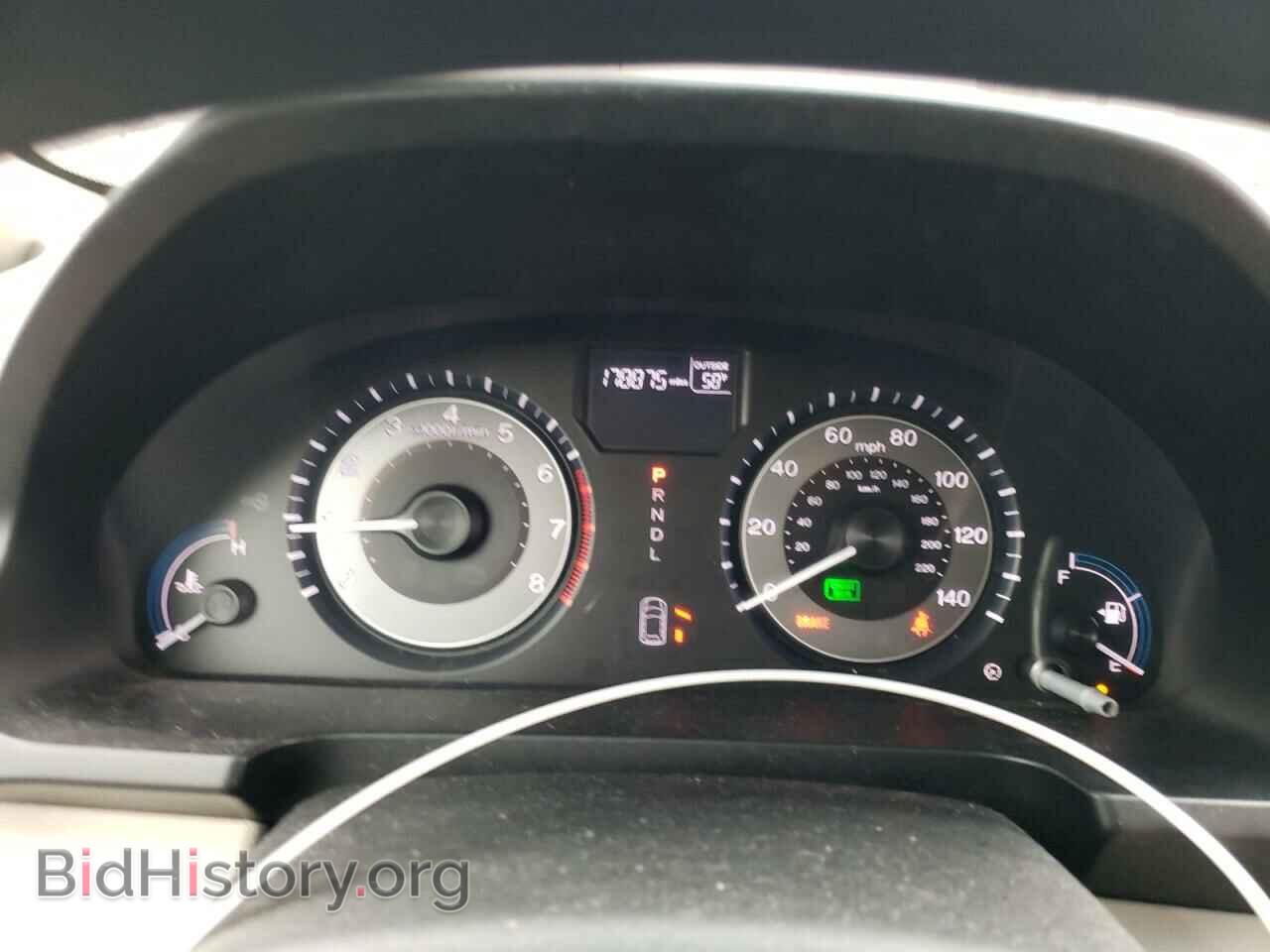 2011 HONDA All Models - VIN: 5FNRL5H40BB012429 - Фото 9