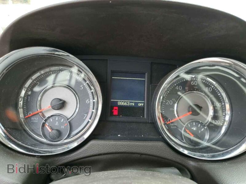 2016 Chrysler MINIVAN (VIN 2C4RC1BG3GR280043) — photo 9 of 13