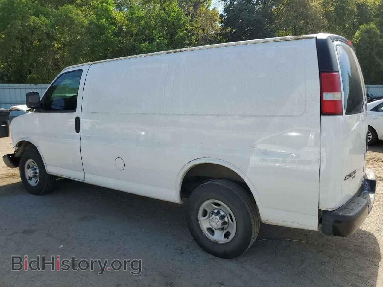 2014 CHEVROLET EXPRESS - VIN: 1GCWGFCA1E1168180 - Фото 2