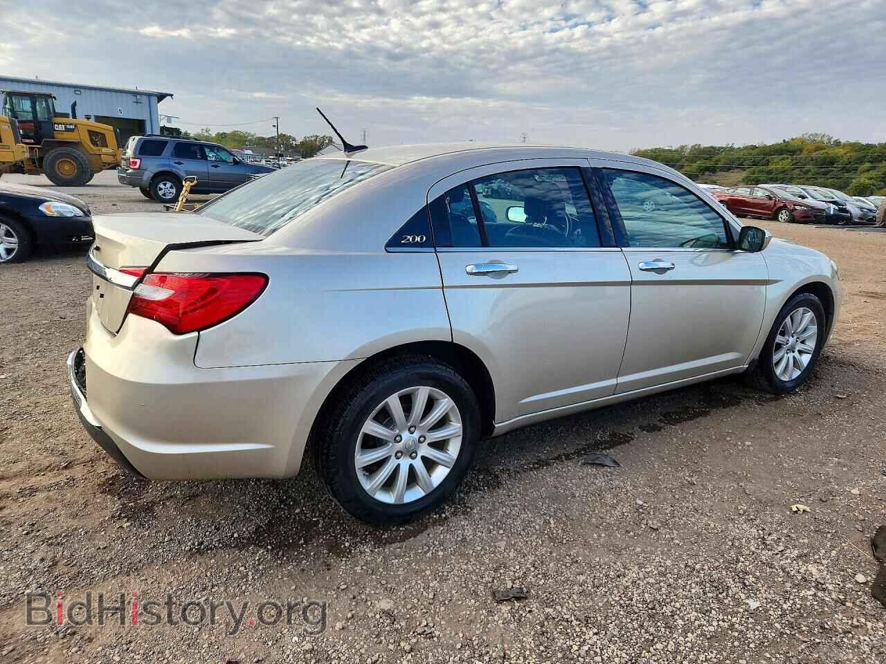 2013 CHRYSLER 200 - VIN: 1C3CCBCG3DN744035 - Photo 3