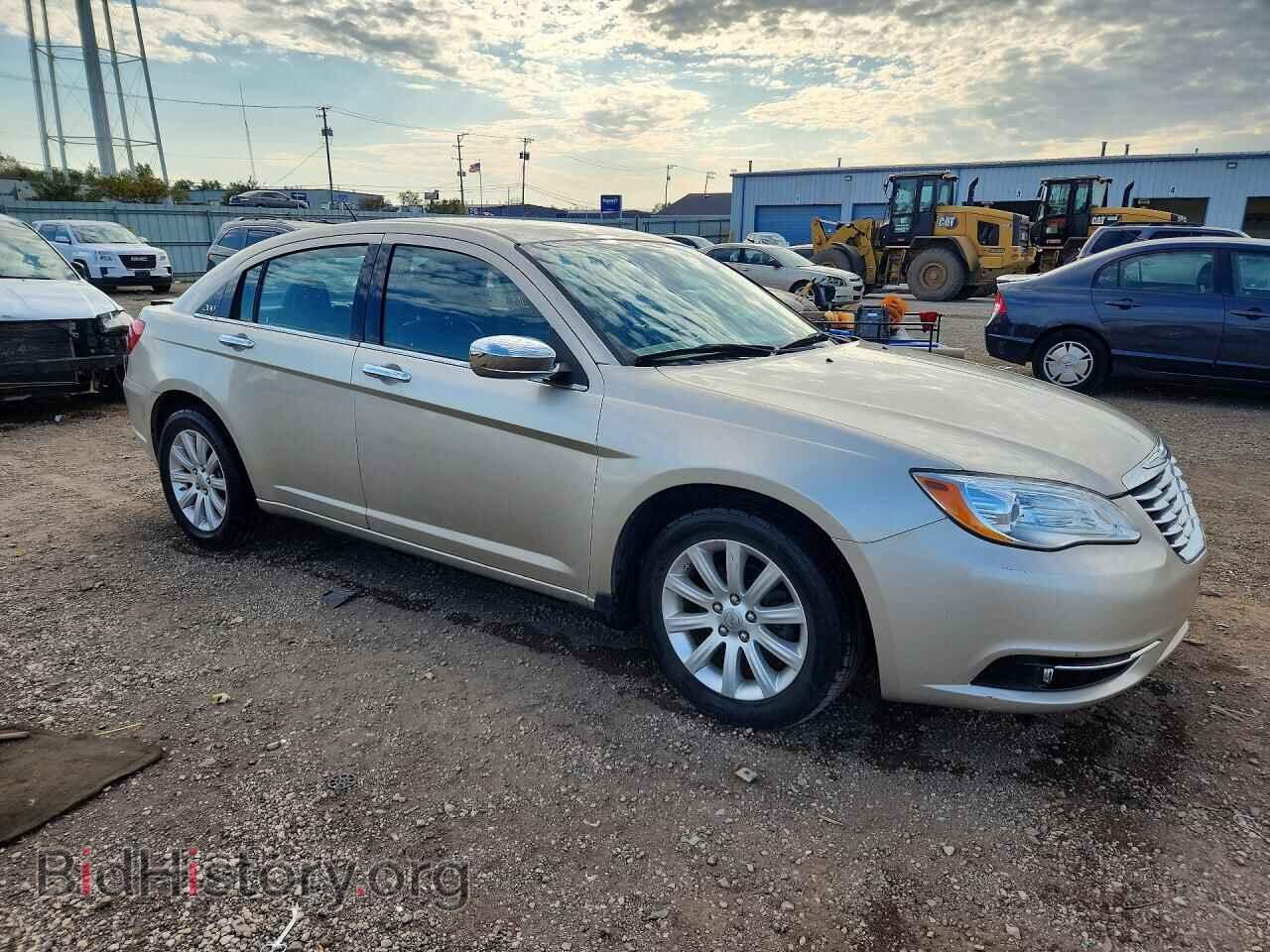 2013 CHRYSLER 200 - VIN: 1C3CCBCG3DN744035 - Photo 4