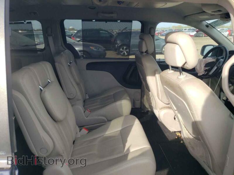 2011 Chrysler MINIVAN (VIN 2A4RR8DG5BR676014) — photo 11 of 14